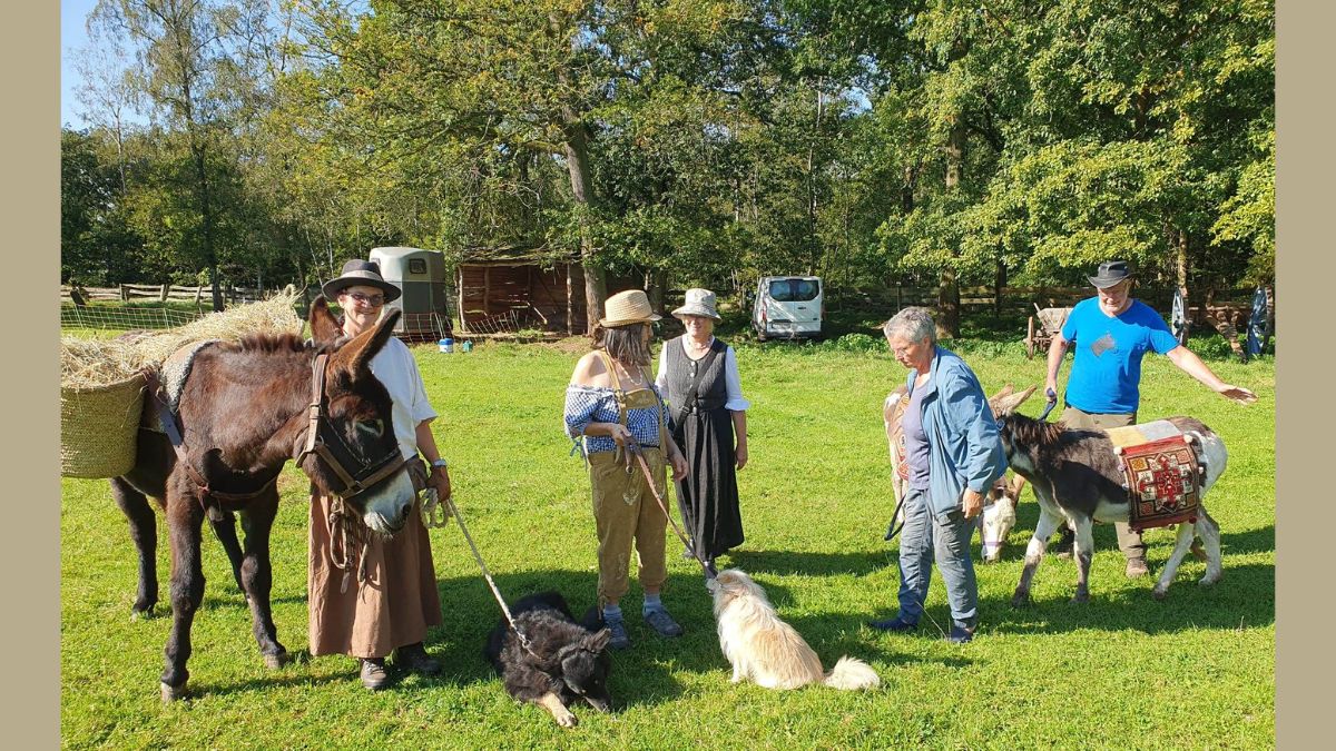 Foto: IGEM-Regionalgruppe West/Rheinland im LVR-Freilichtmuseum Kommern bei "Nach der Ernte"
