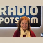 Foto: Christine Möller von den Eselfreunden im Havelland bei Radio Potsdam in der Sendung Heimathelden