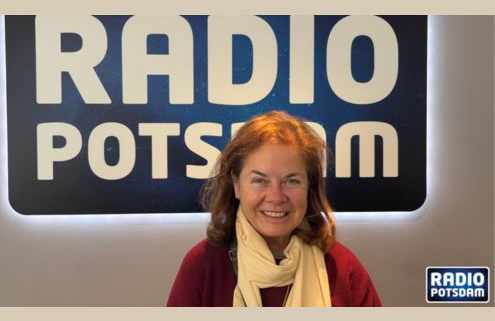 Foto: Christine Möller von den Eselfreunden im Havelland bei Radio Potsdam in der Sendung Heimathelden