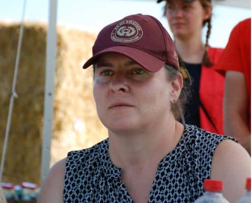 Foto: 09 Exterieurrichterin Julia Tscharntke, Eseltreffen 2026 in Paaren, 495 x 400 Pixel